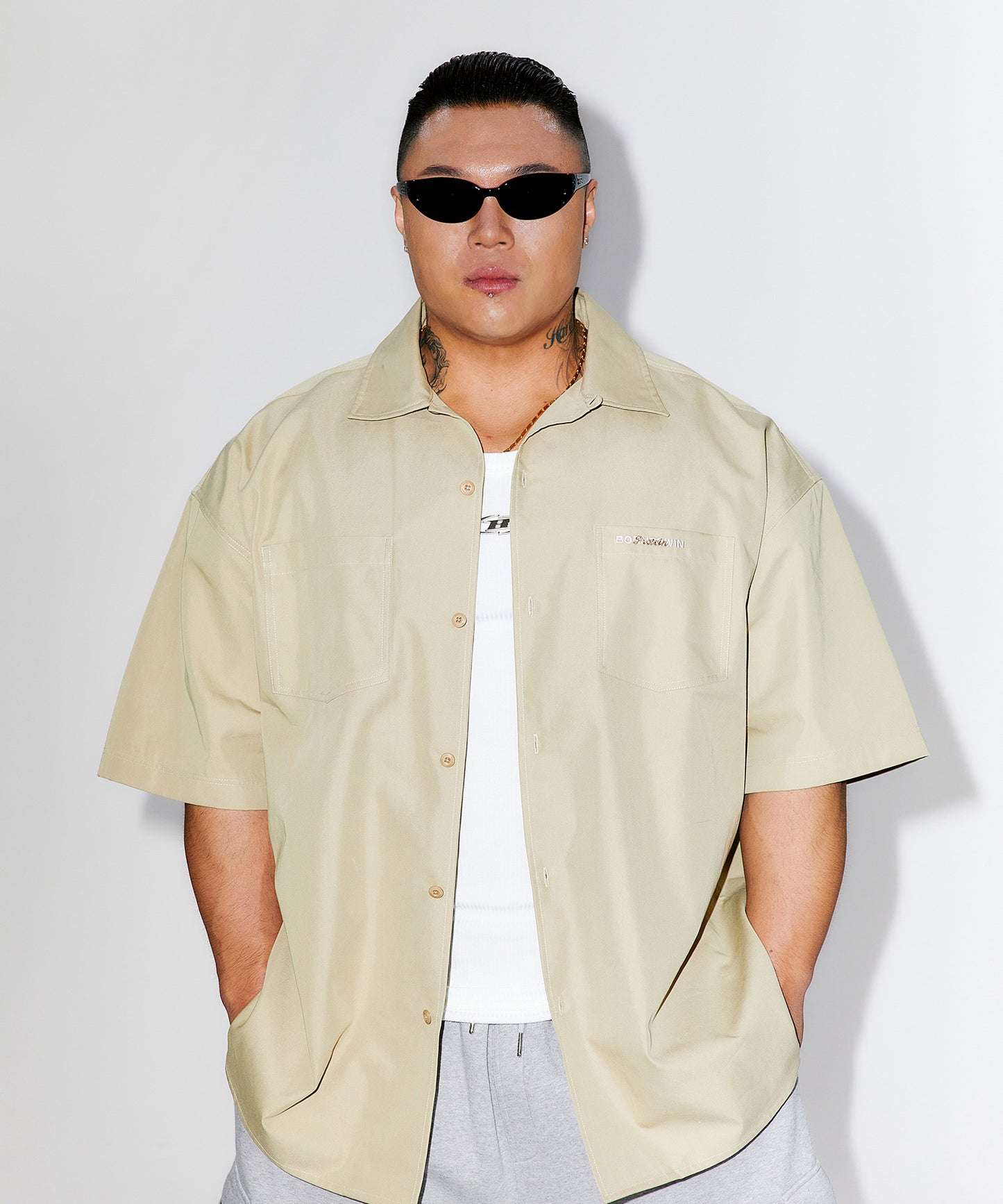 WINNER CHICANO OVER FIT HALF SHIRTS [BEIGE]