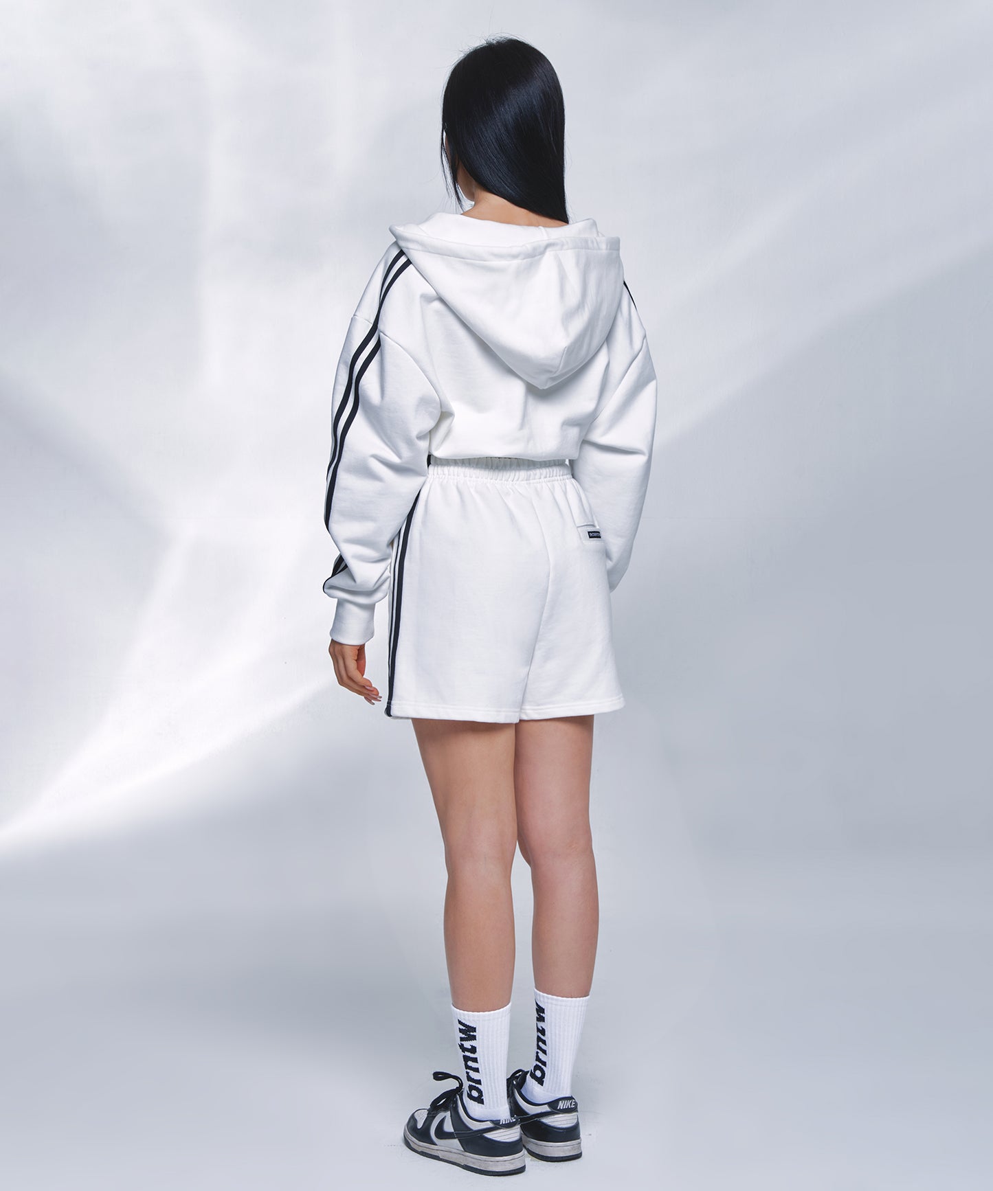 TRACK LINE B LOGO CROP ZIP-UP HOODIE [IVORY]