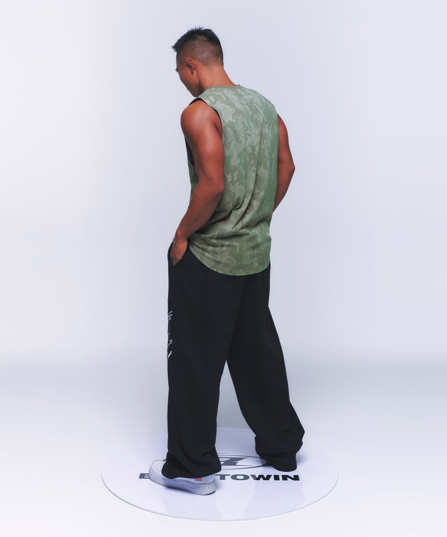 BIG LOGO COMFORT FIT SLEEVELESS [CAMO]