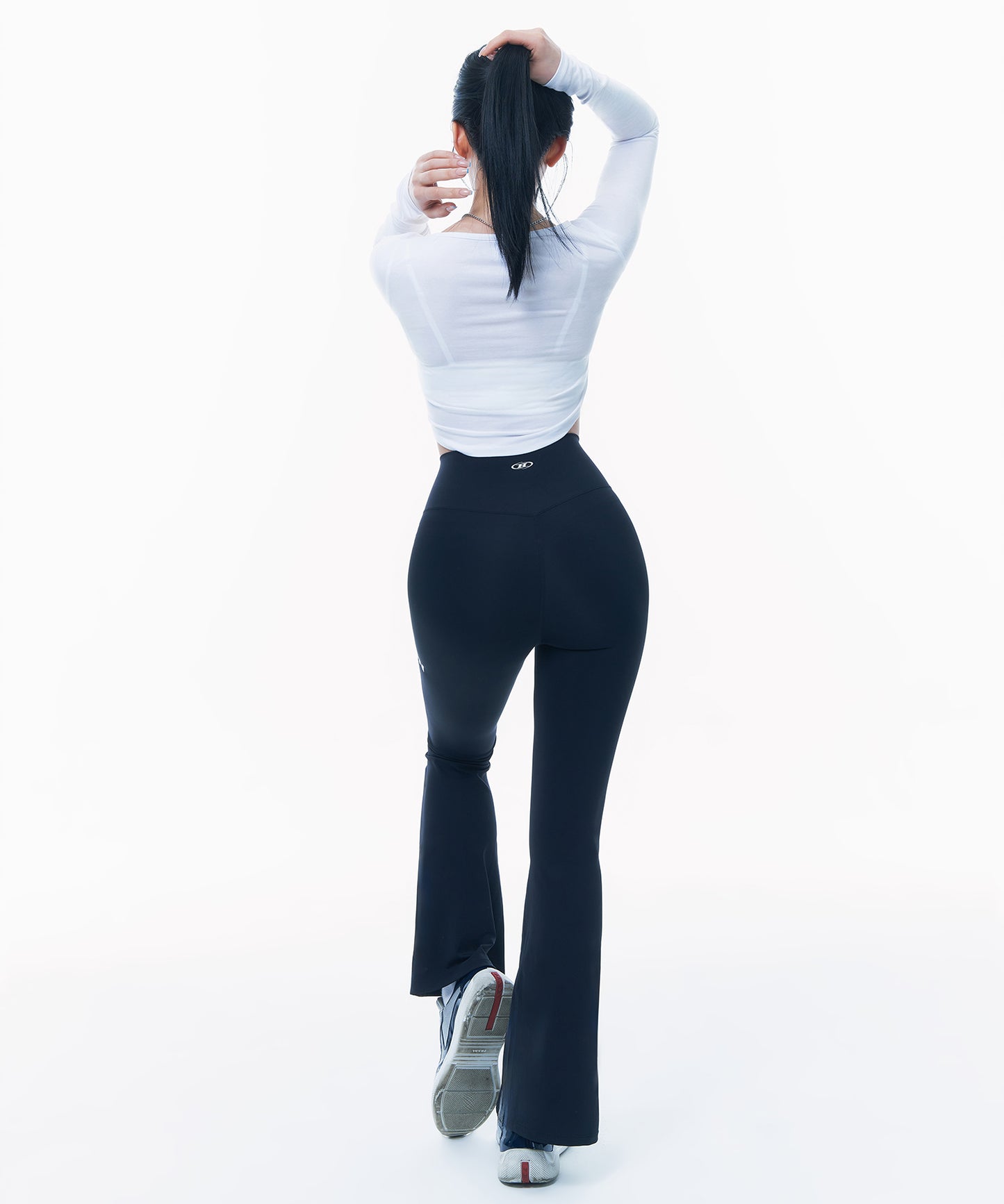 SCOOP NECK SEMI CROP LONGSLEEVE [WHITE]