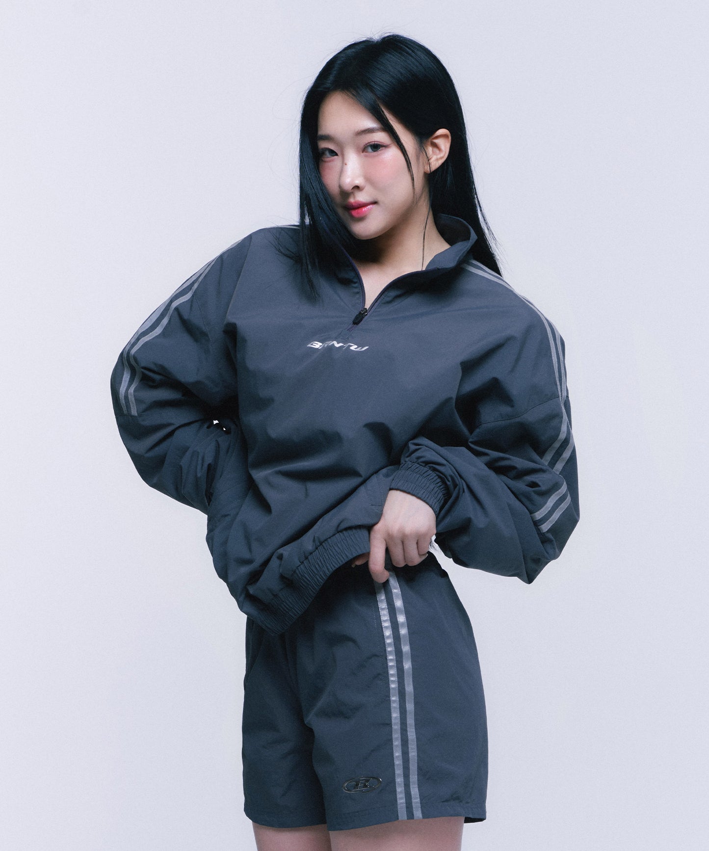 REFLECTIVE LINE BIG SYMBOL ANORAK JACKET [CHARCOAL]