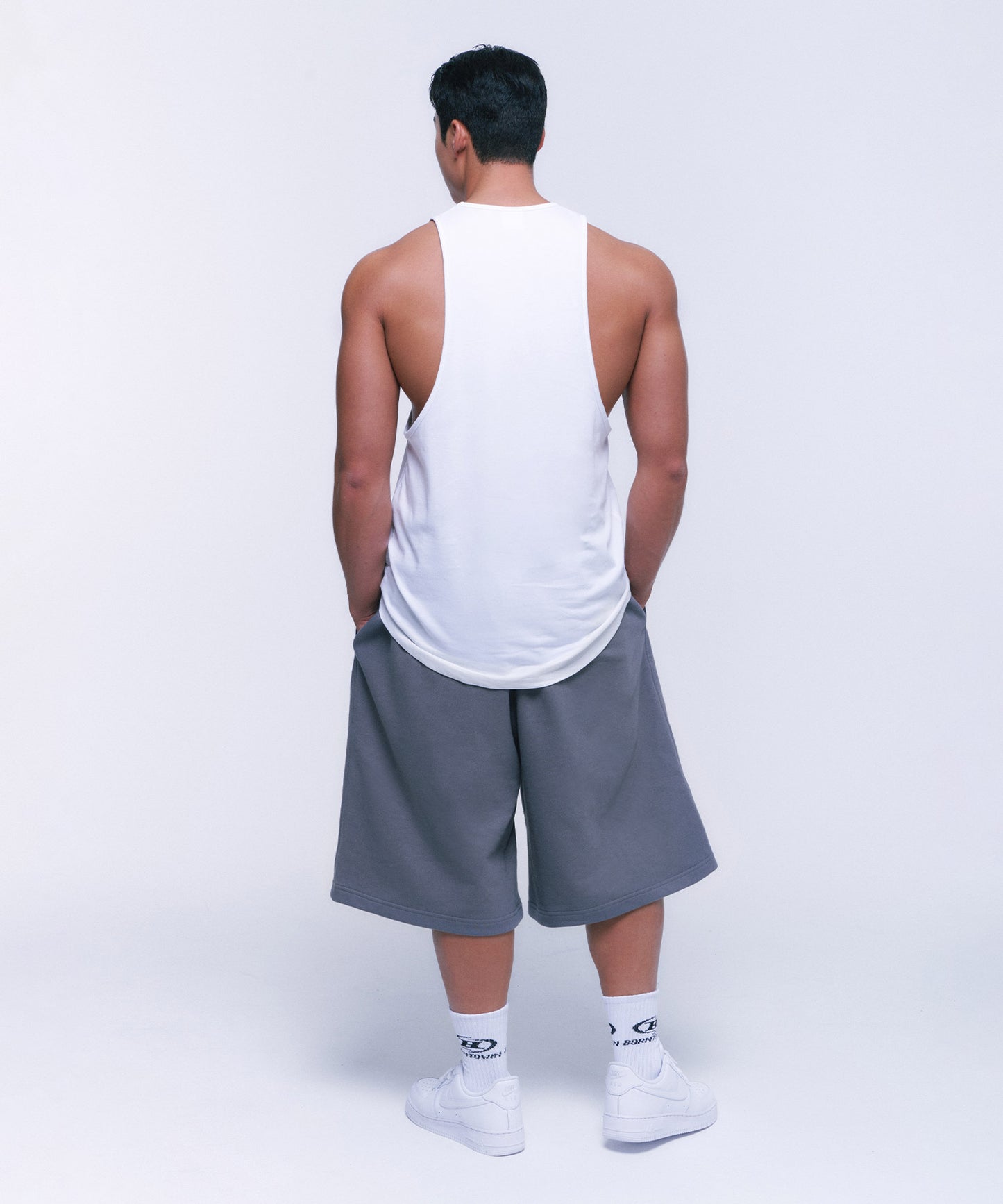 NEW RAISEBORN DEEP FIT SLEEVELESS [WHITE]