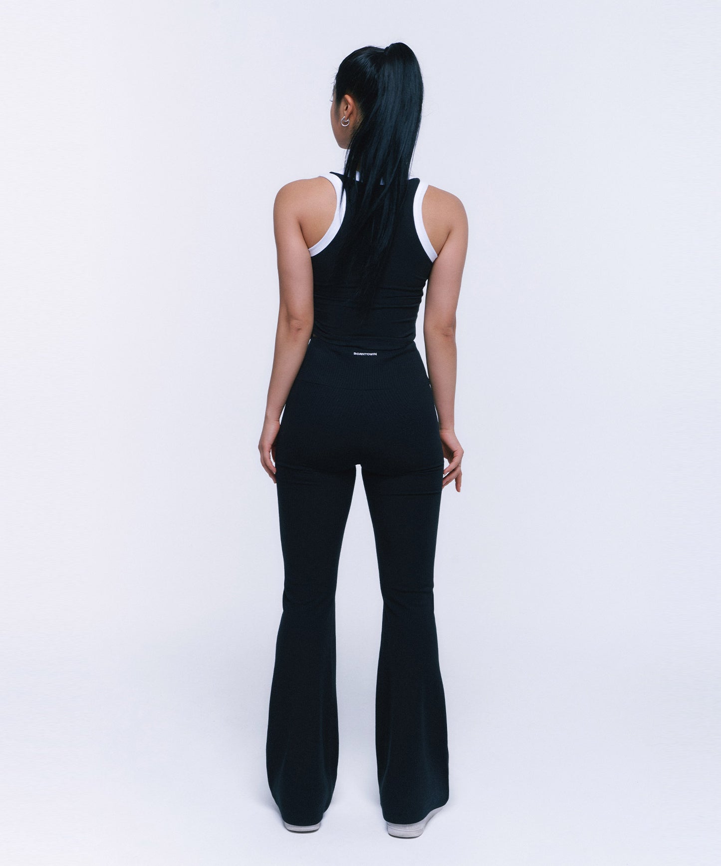 WIDE BINDING SLEEVELESS [BLACK]