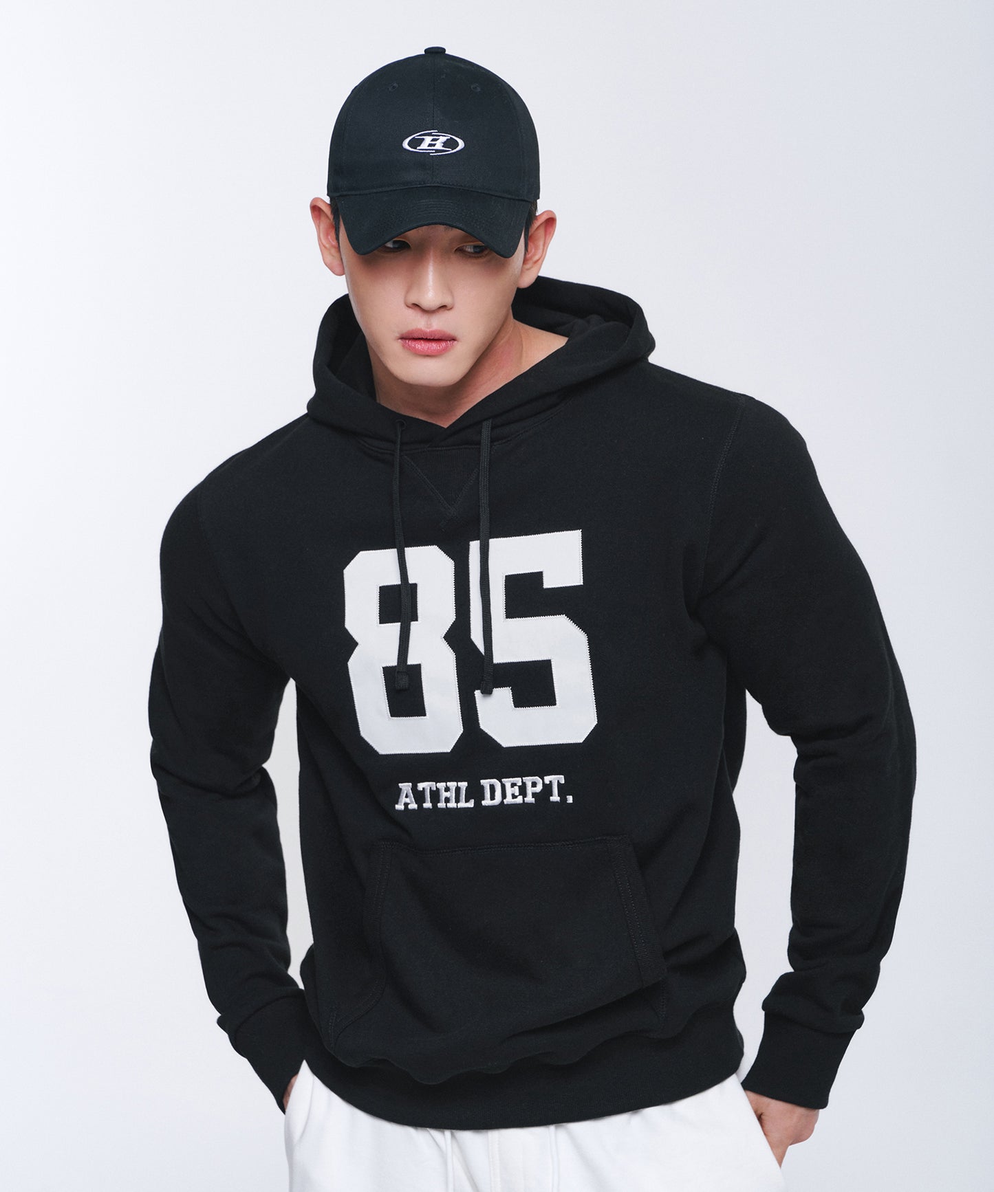 85 APPLIQUE MUSCLE FIT HOODIE [BLACK]