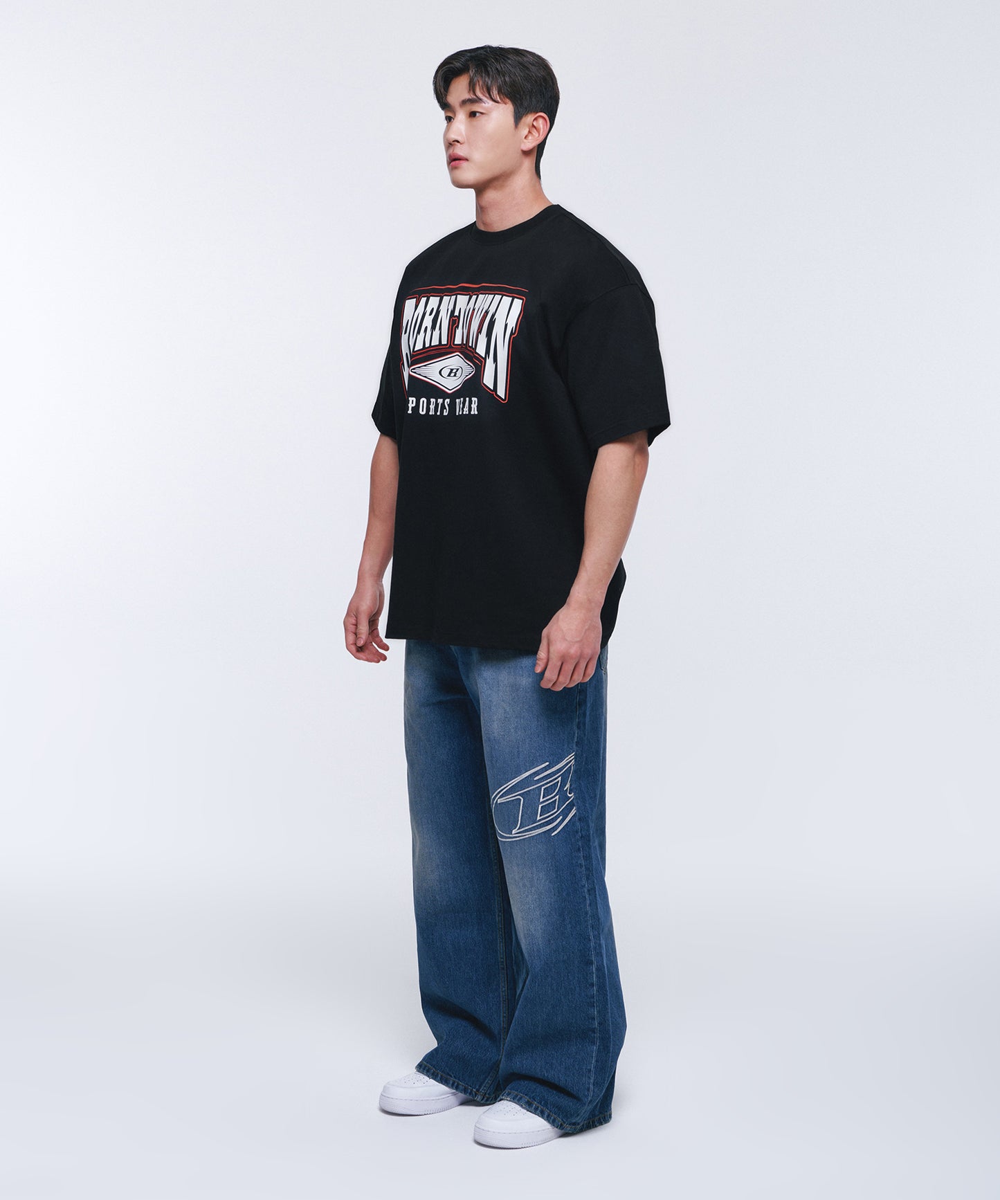 SQUARE ARCH SEMI OVER FIT T-SHIRTS [BLACK]