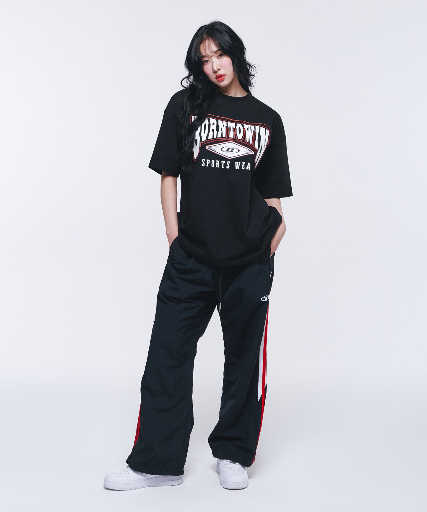 SQUARE ARCH SEMI OVER FIT T-SHIRTS [BLACK]