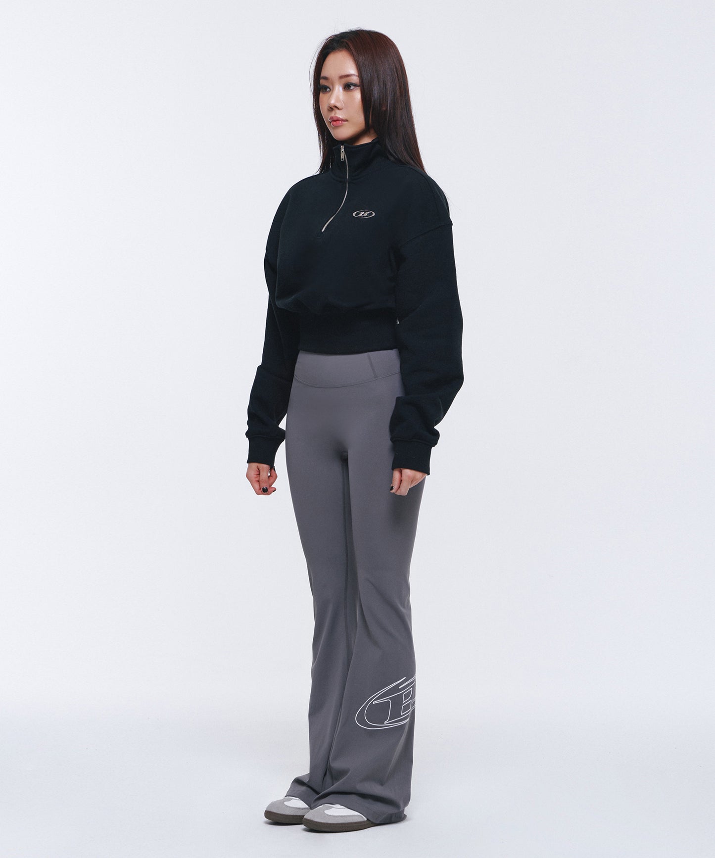 W SILVER B HALF ZIP UP SWEATSHIRTS [BLACK]