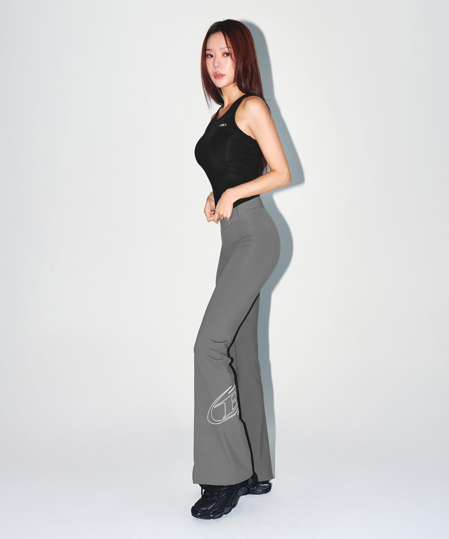 W BRN RACER BACK SLEEVELESS [BLACK]