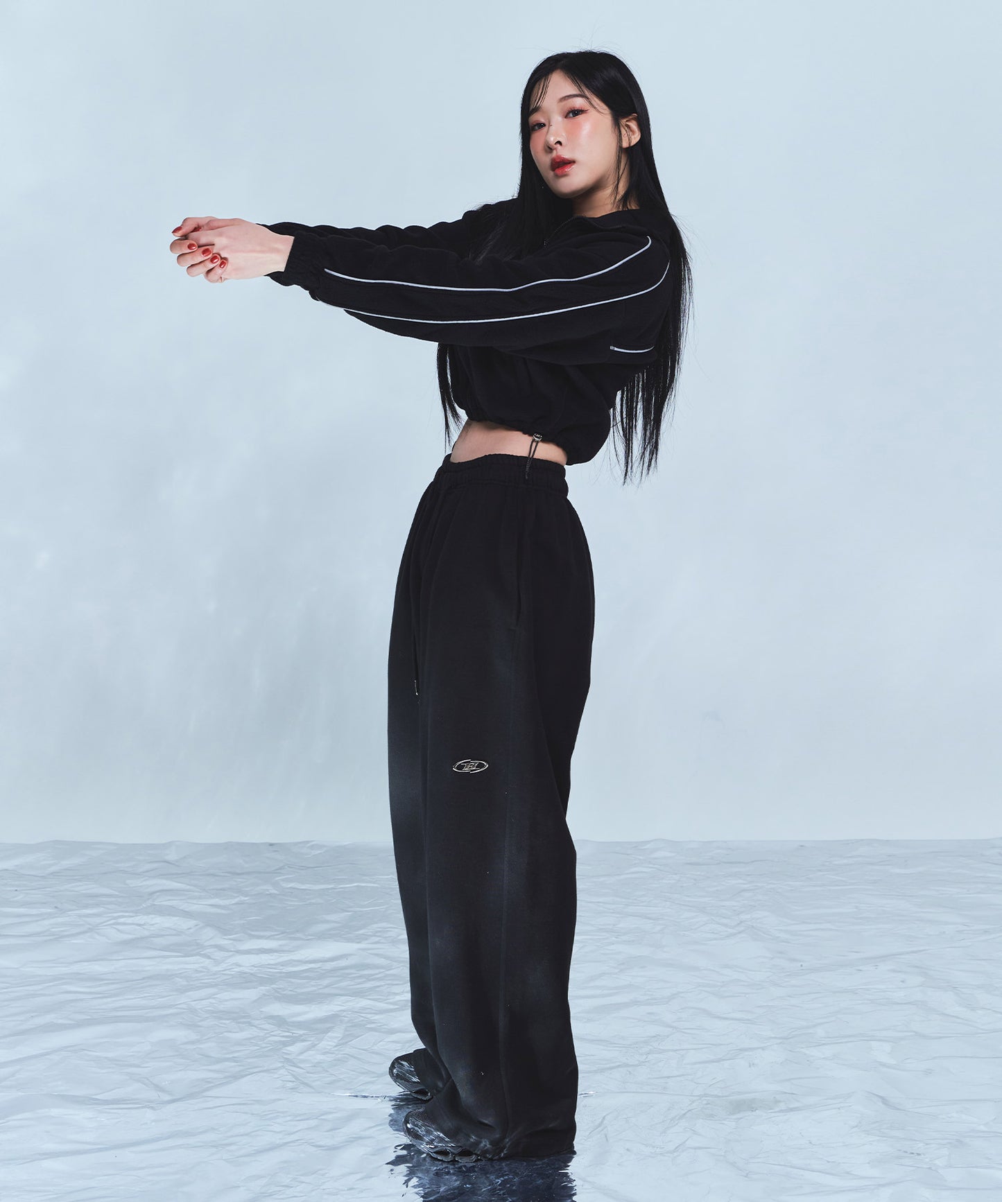 CHROME B FLEECE CROP JACKET [BLACK]