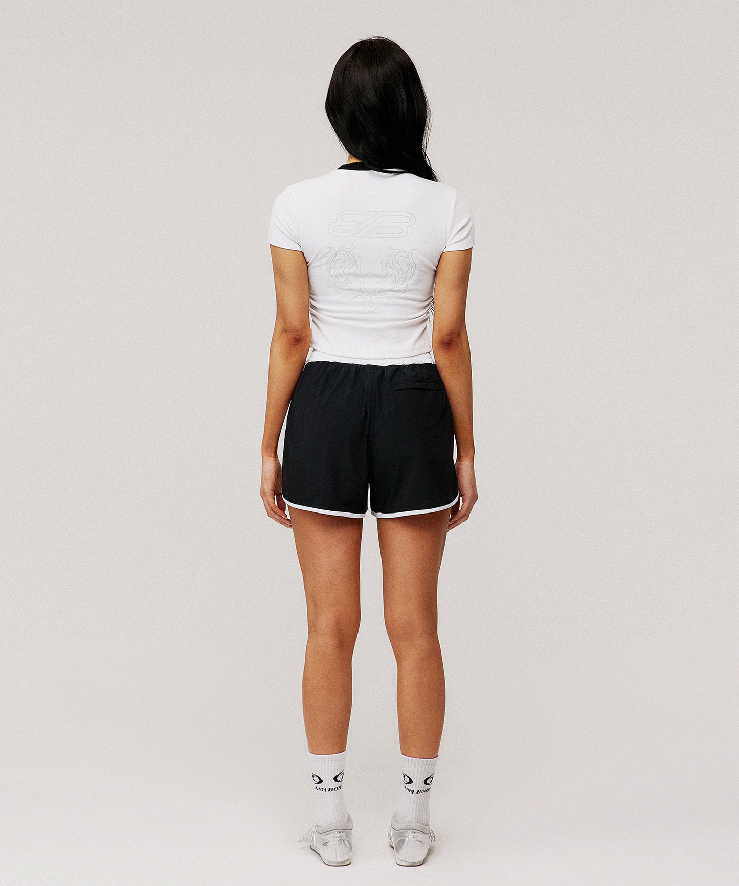 W GLITTER LOGO SHIRRING CROP T-SHIRTS [WHITE]