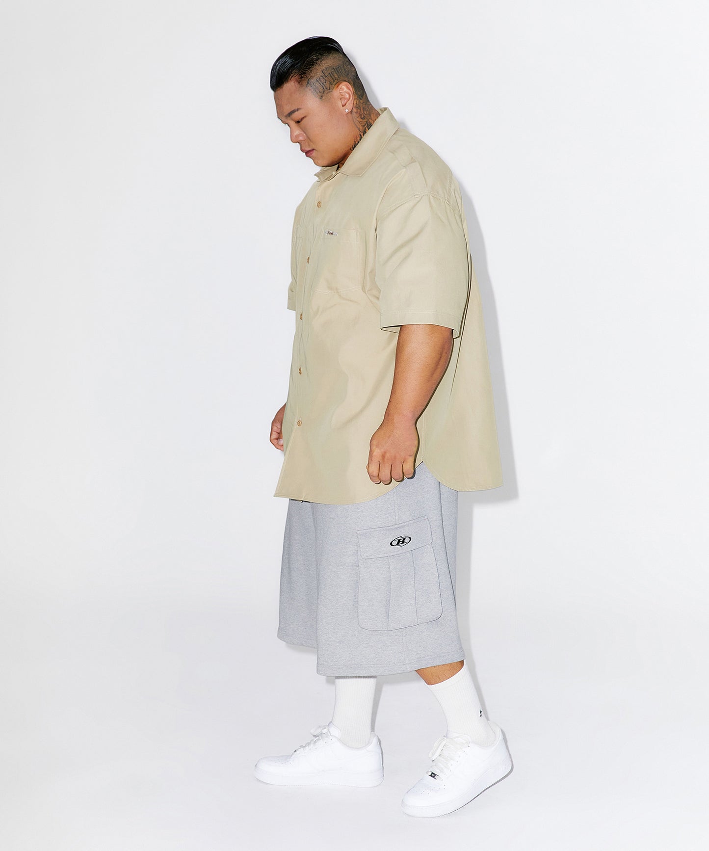 WINNER CHICANO OVER FIT HALF SHIRTS [BEIGE]