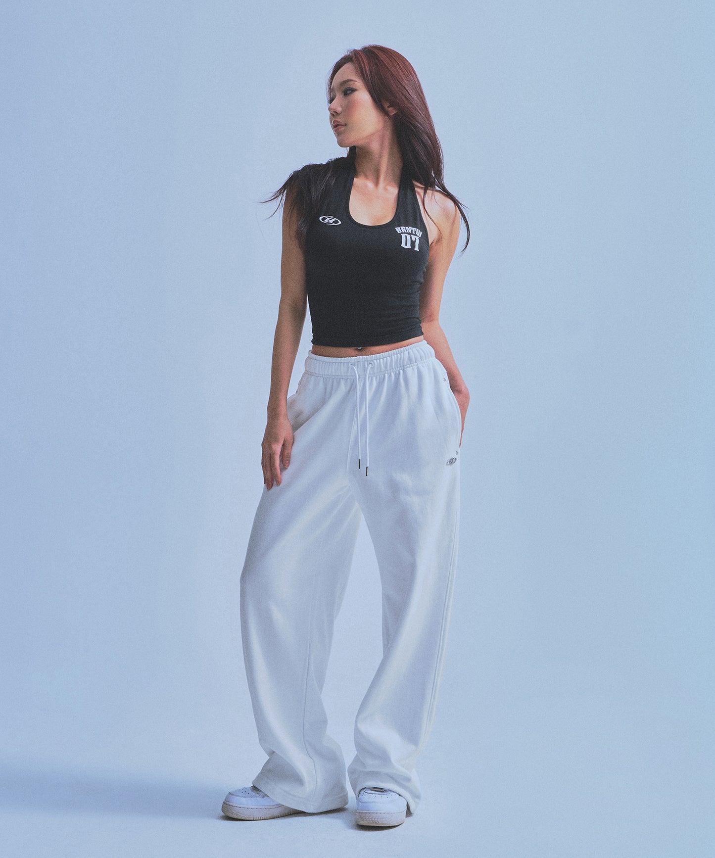 W 07 HALTERNECK SLEEVELESS [BLACK]