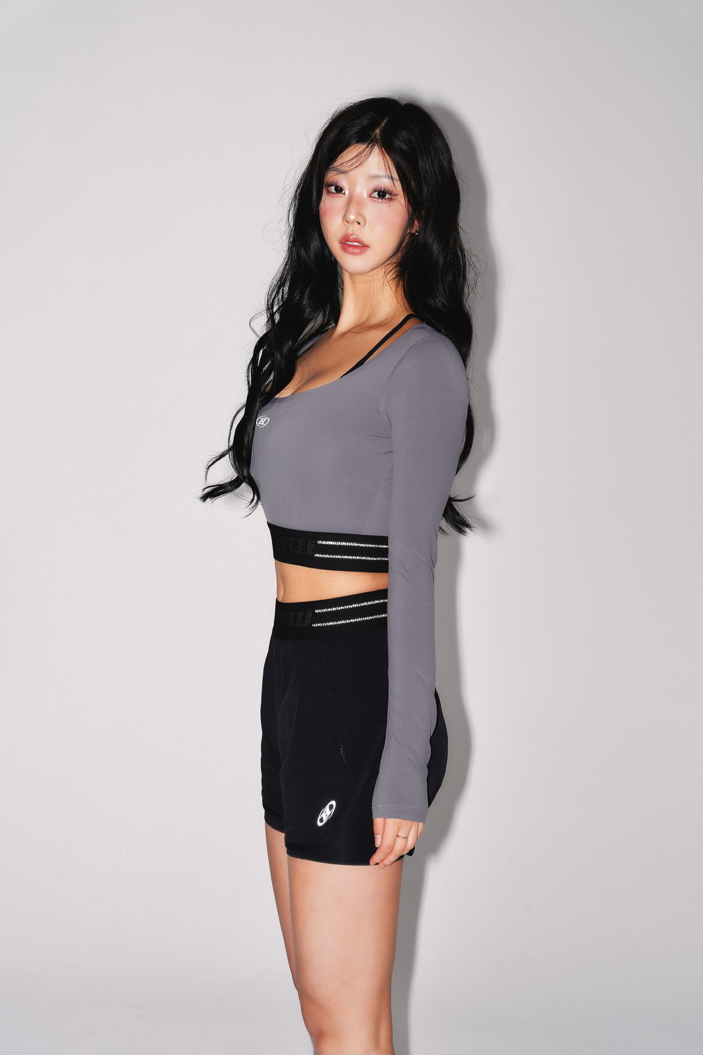 IN STOCK* W REFLECTIVE TWO IN ONE SHORTS [BLACK]