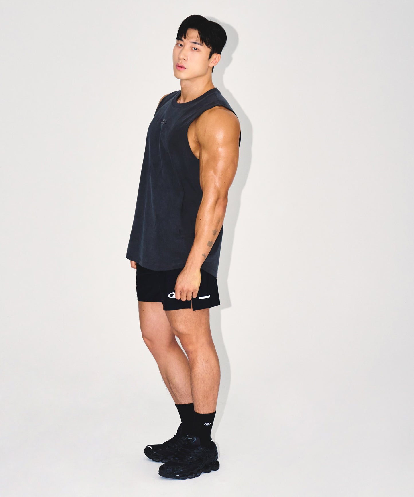 SILVER B PIGMENT DYING SLEEVELESS [CHARCOAL]