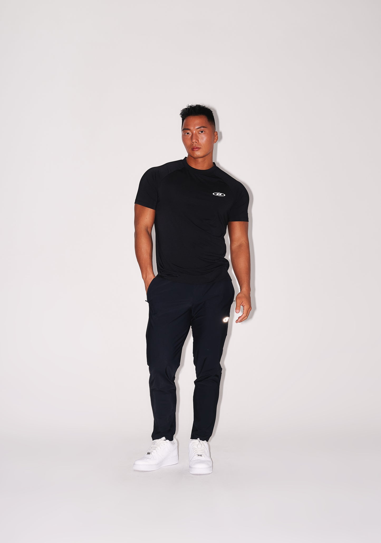 BRN SQUARE QUICK DRY T-SHIRTS [BLACK]