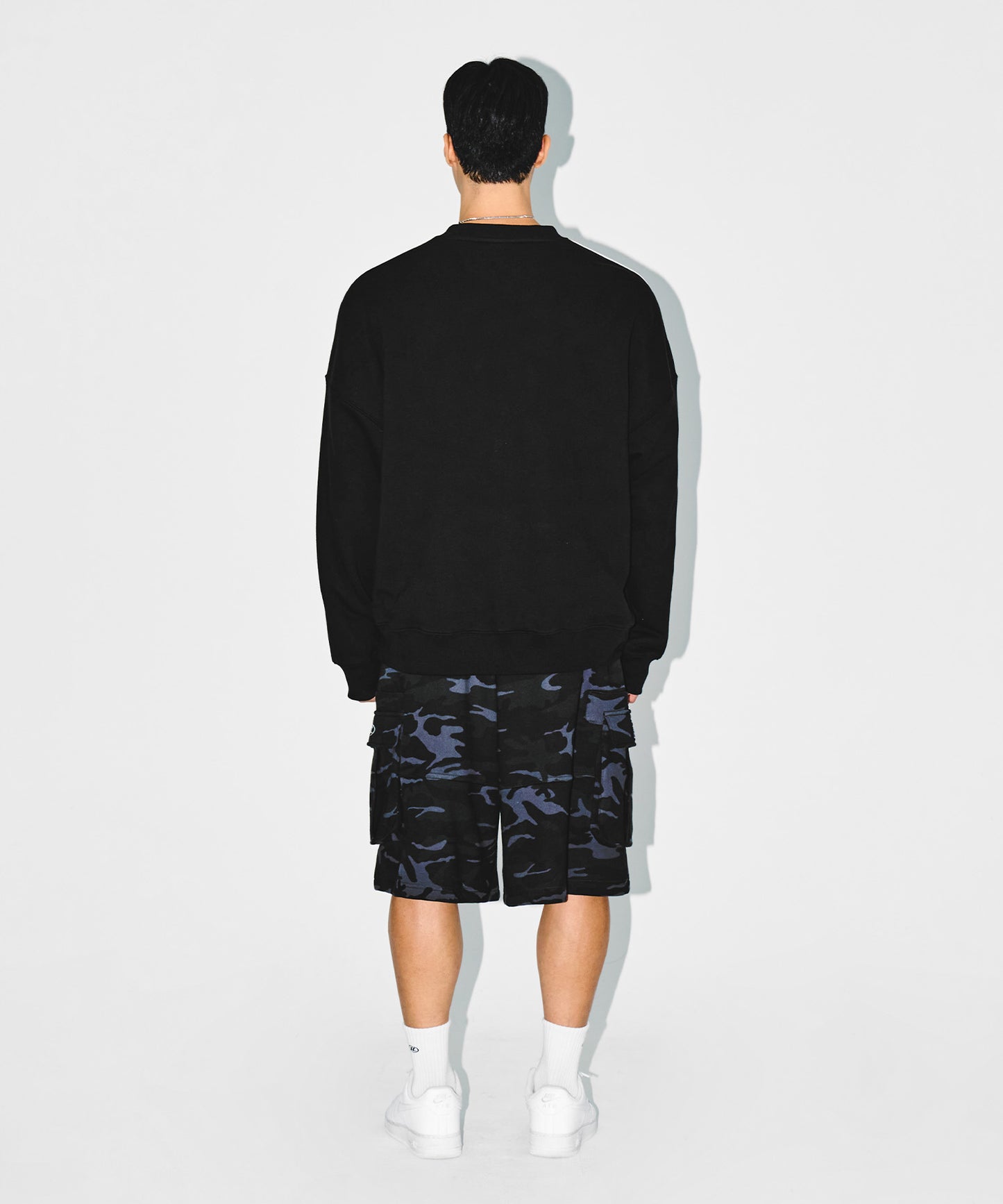 TRACK LINE EMBLEM SWEATSHIRTS [BLACK]