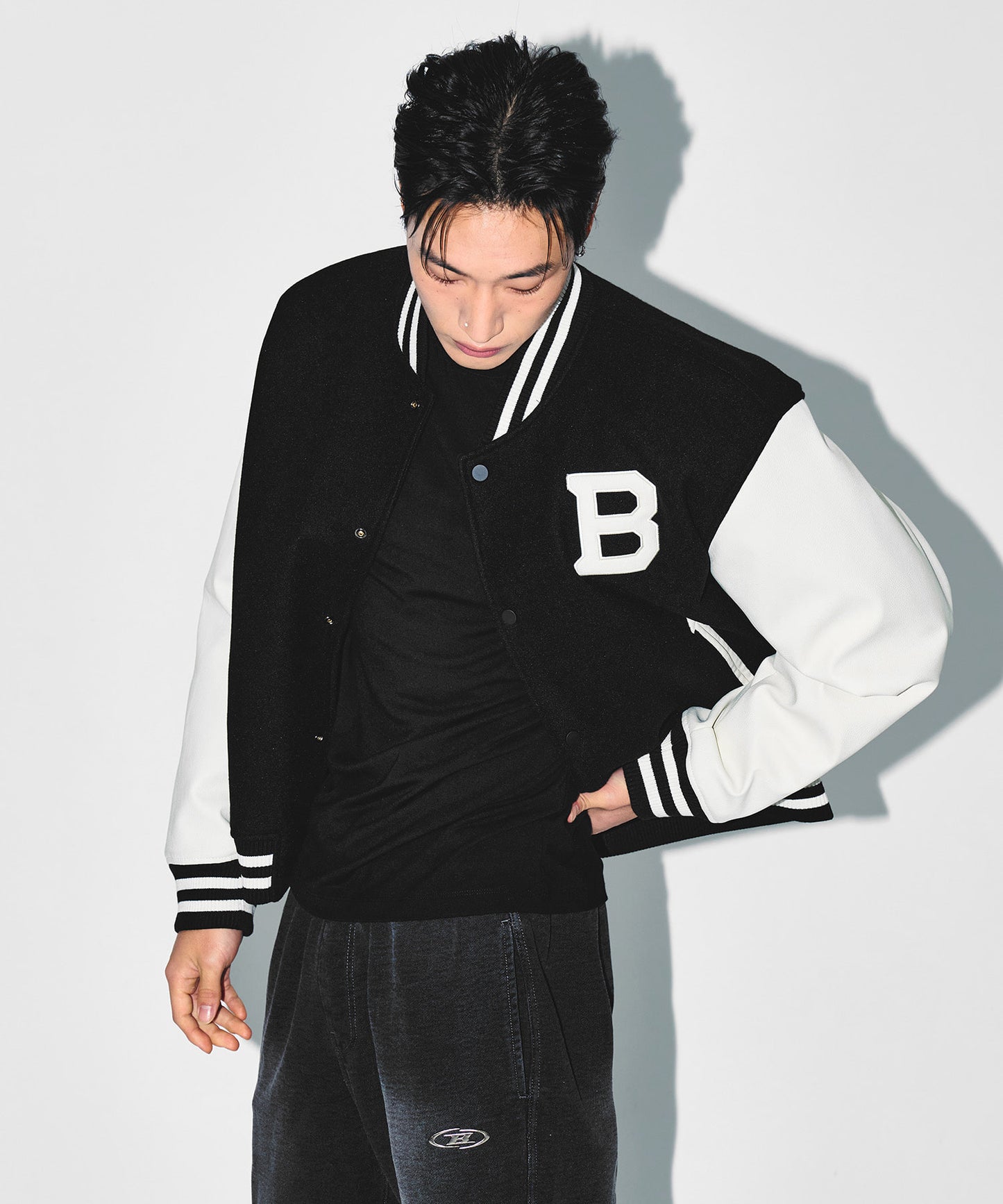 ATHLETIC VARSITY QUILTED JACKET [BLACK]