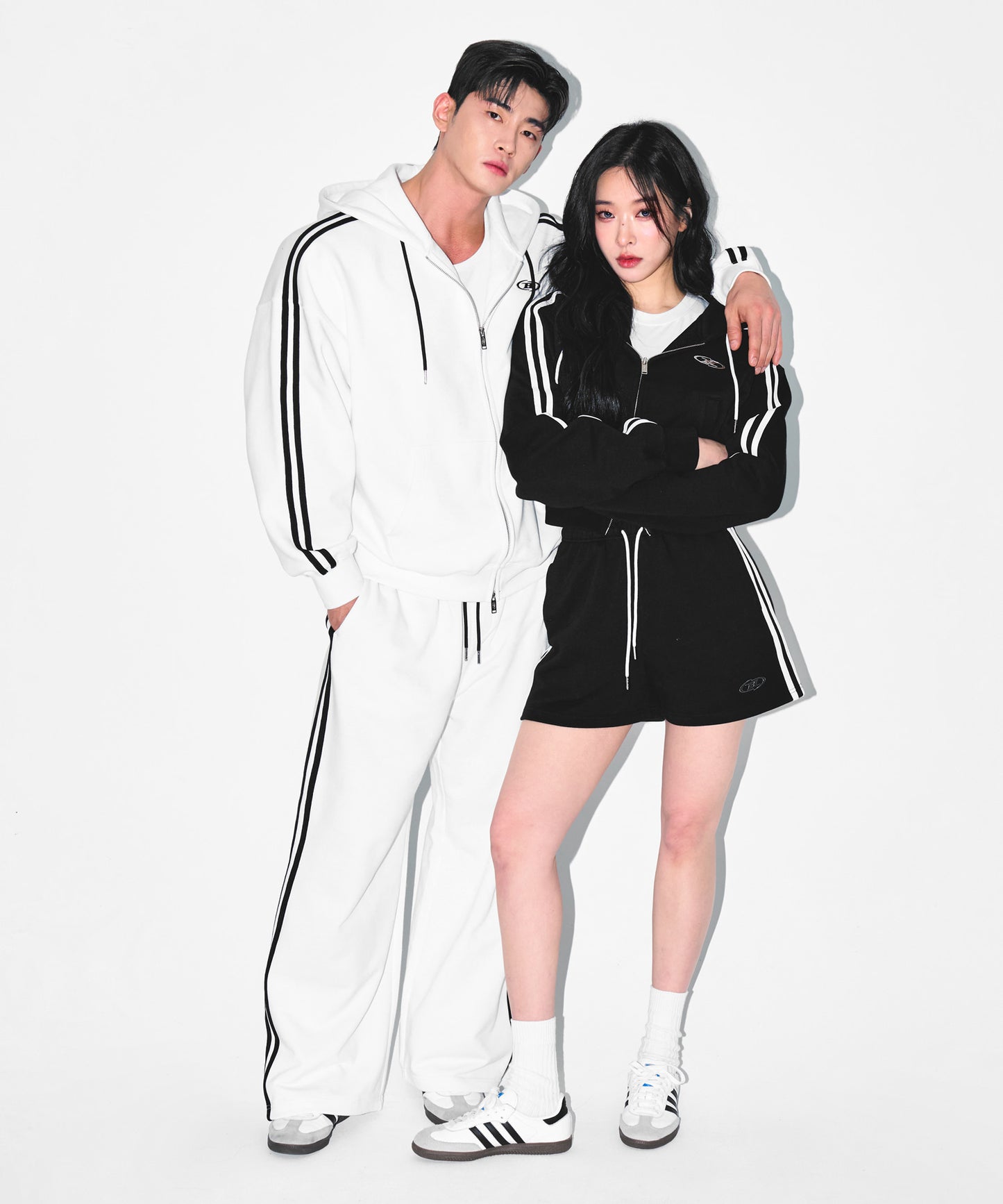 CHROME B TRACK LINE SEMI WIDE PANTS [WHITE]