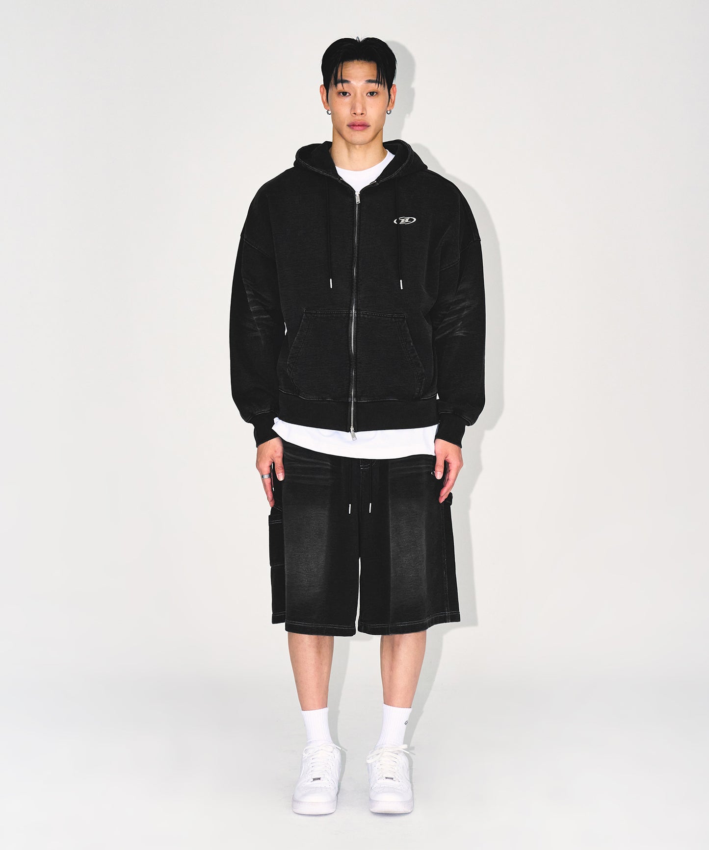 DENIM LIKE CARPENTER BERMUDA PANTS [BLACK DENIM]