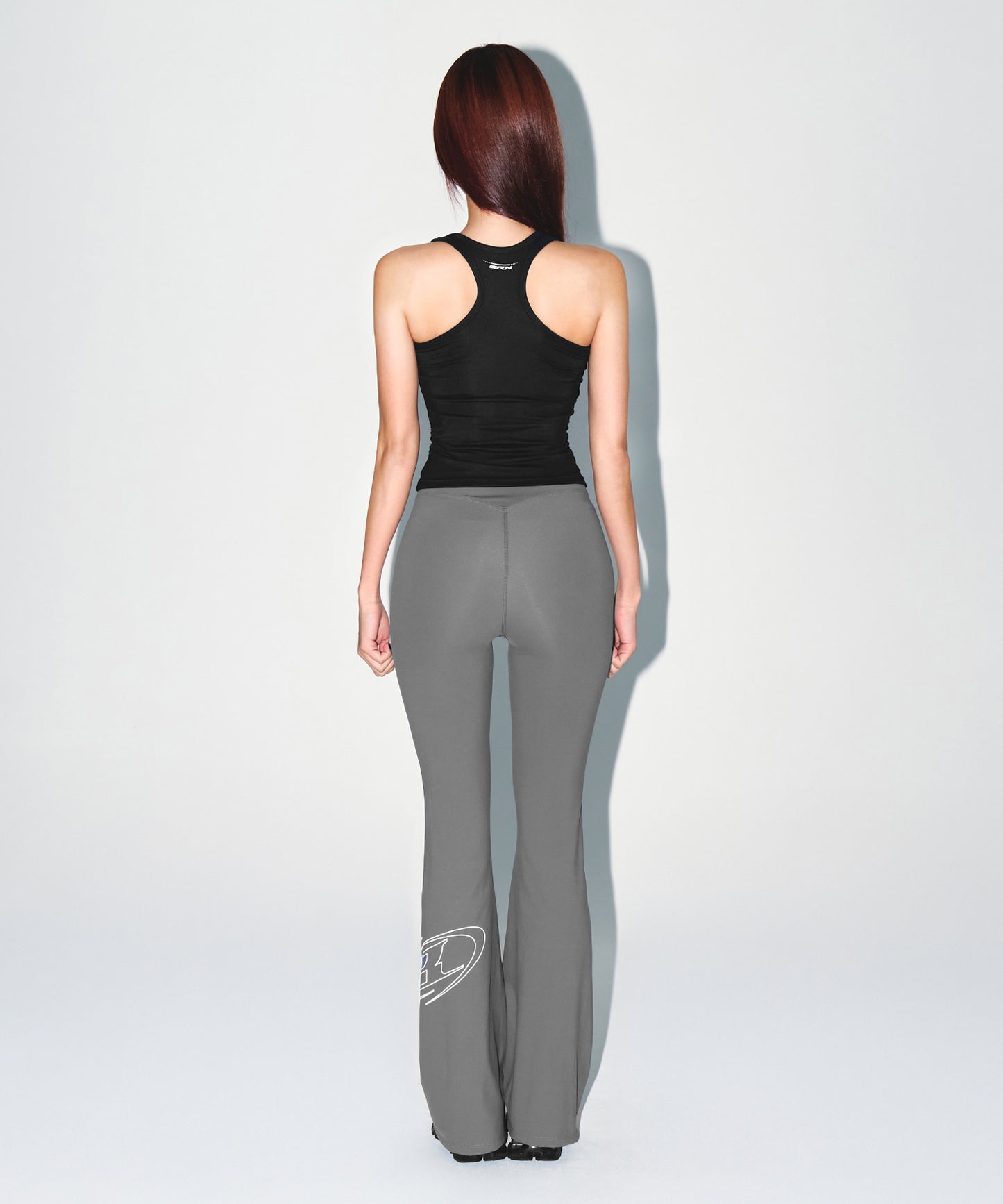 W BRN RACER BACK SLEEVELESS [BLACK]