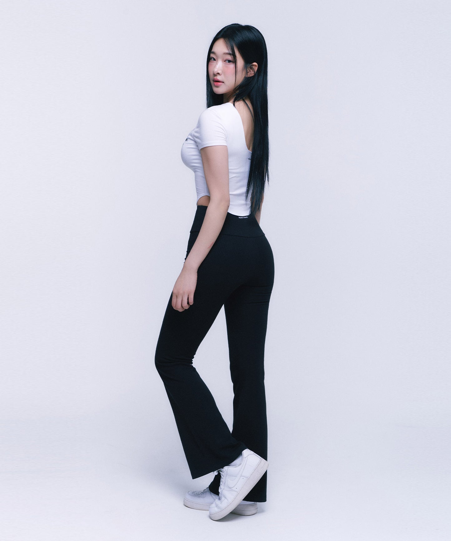 BACKLESS CROP T-SHIRTS [WHITE]