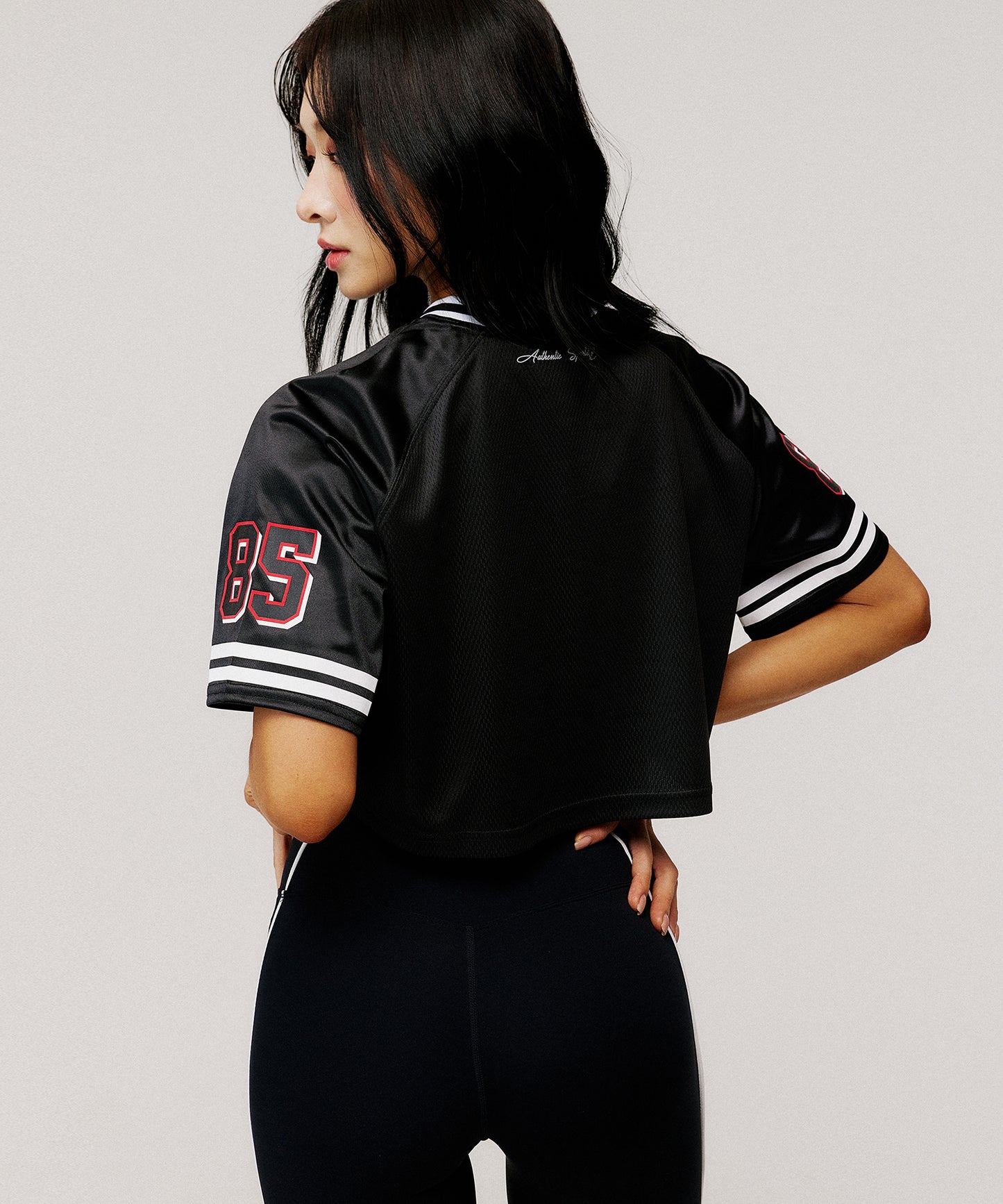 W RUGBY JERSEY CROP T-SHIRTS [BLACK]