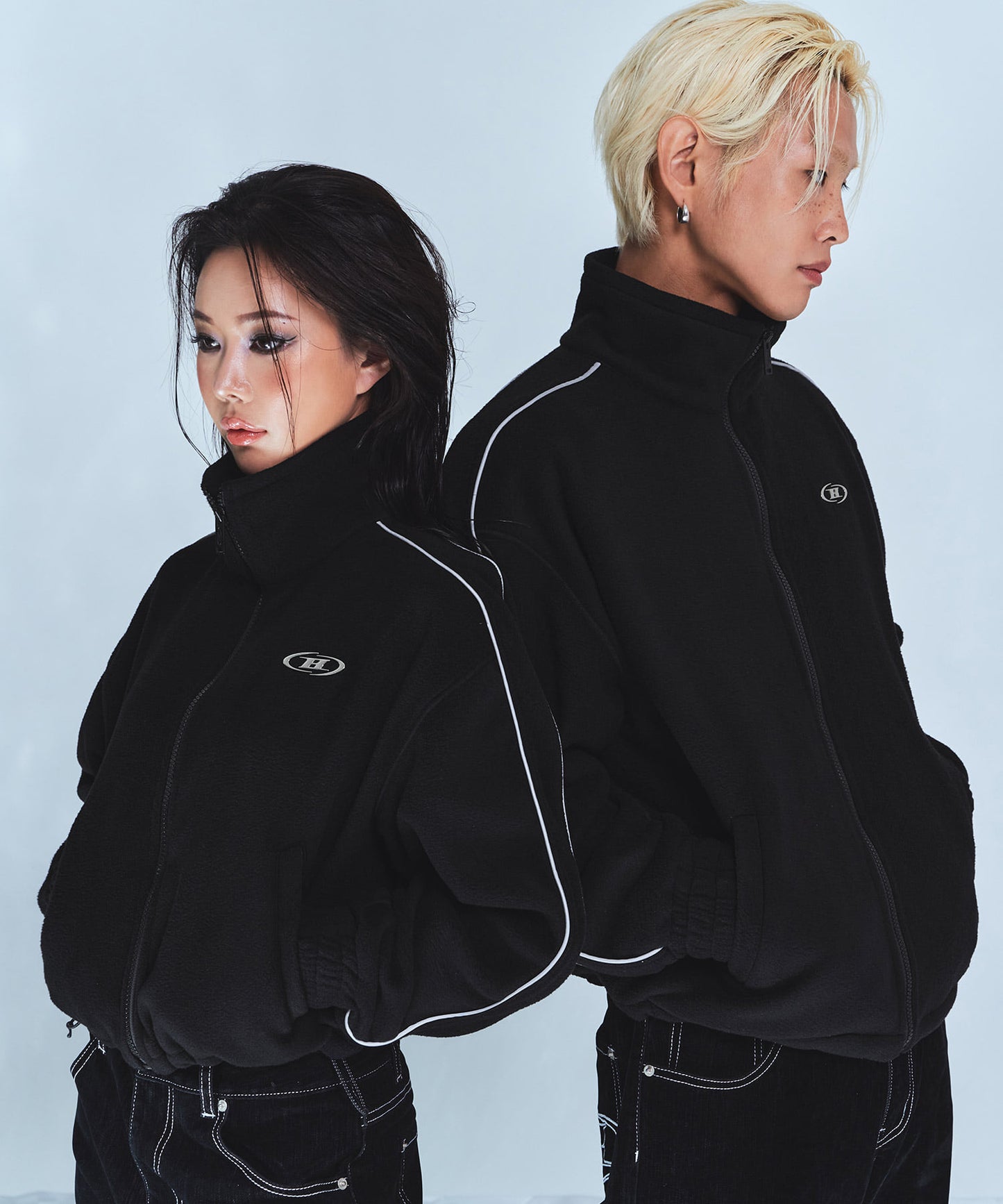 CHROME B FLEECE CROP JACKET [BLACK]