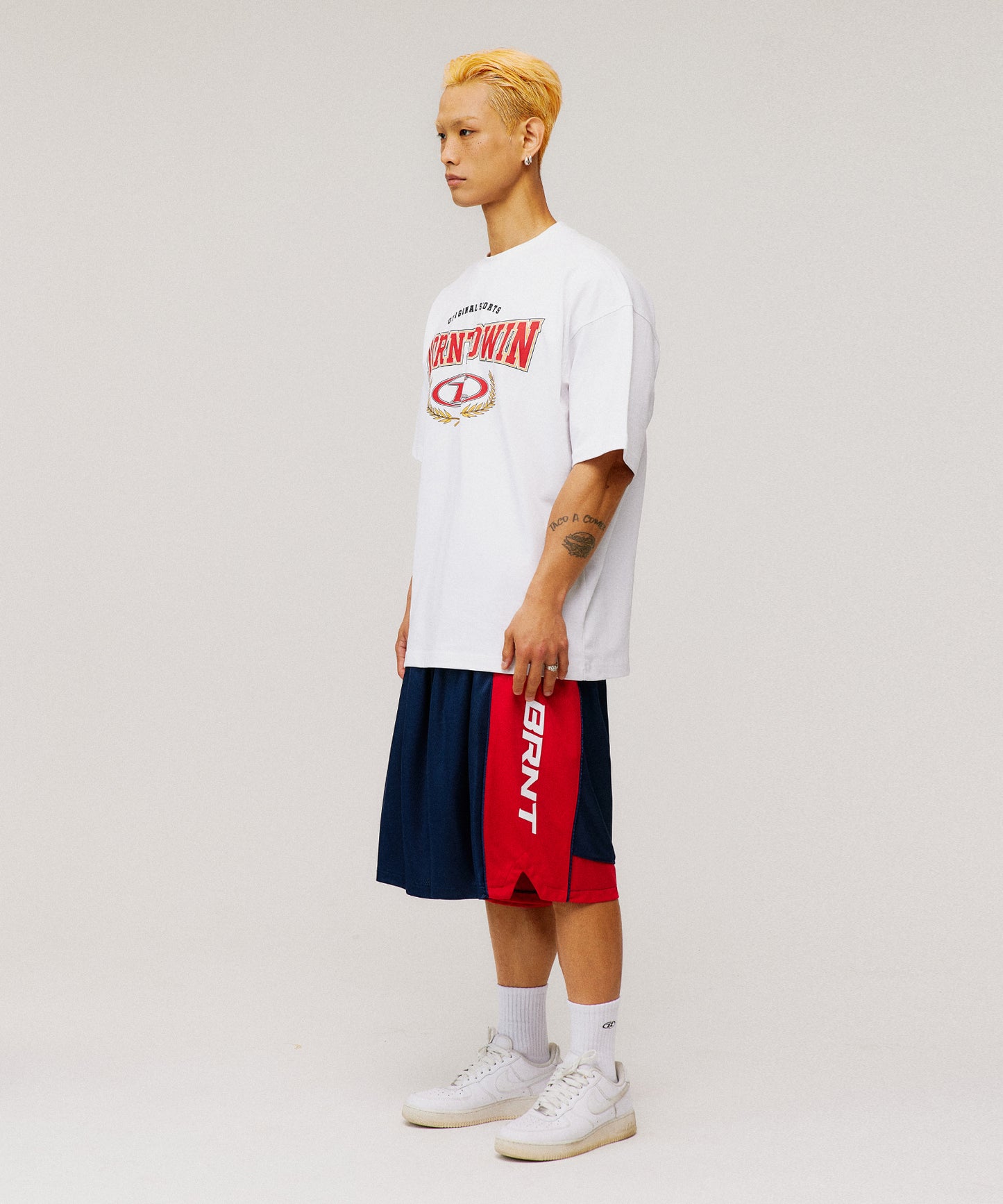 SYMBOL B VICTORY SEMI OVER FIT T-SHIRTS [WHITE]