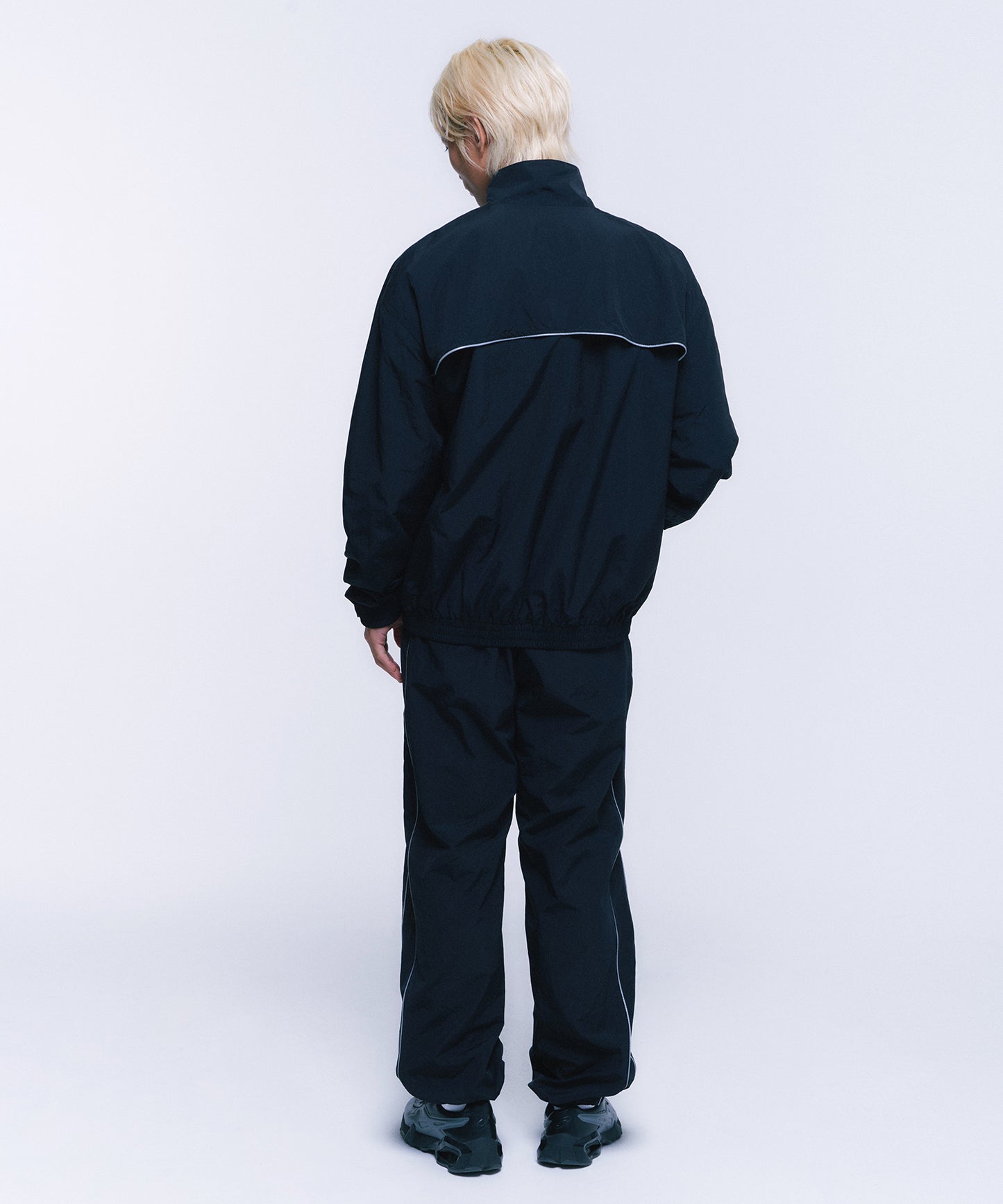 SILVER LINE NYLON WIND BREAKER [BLACK]