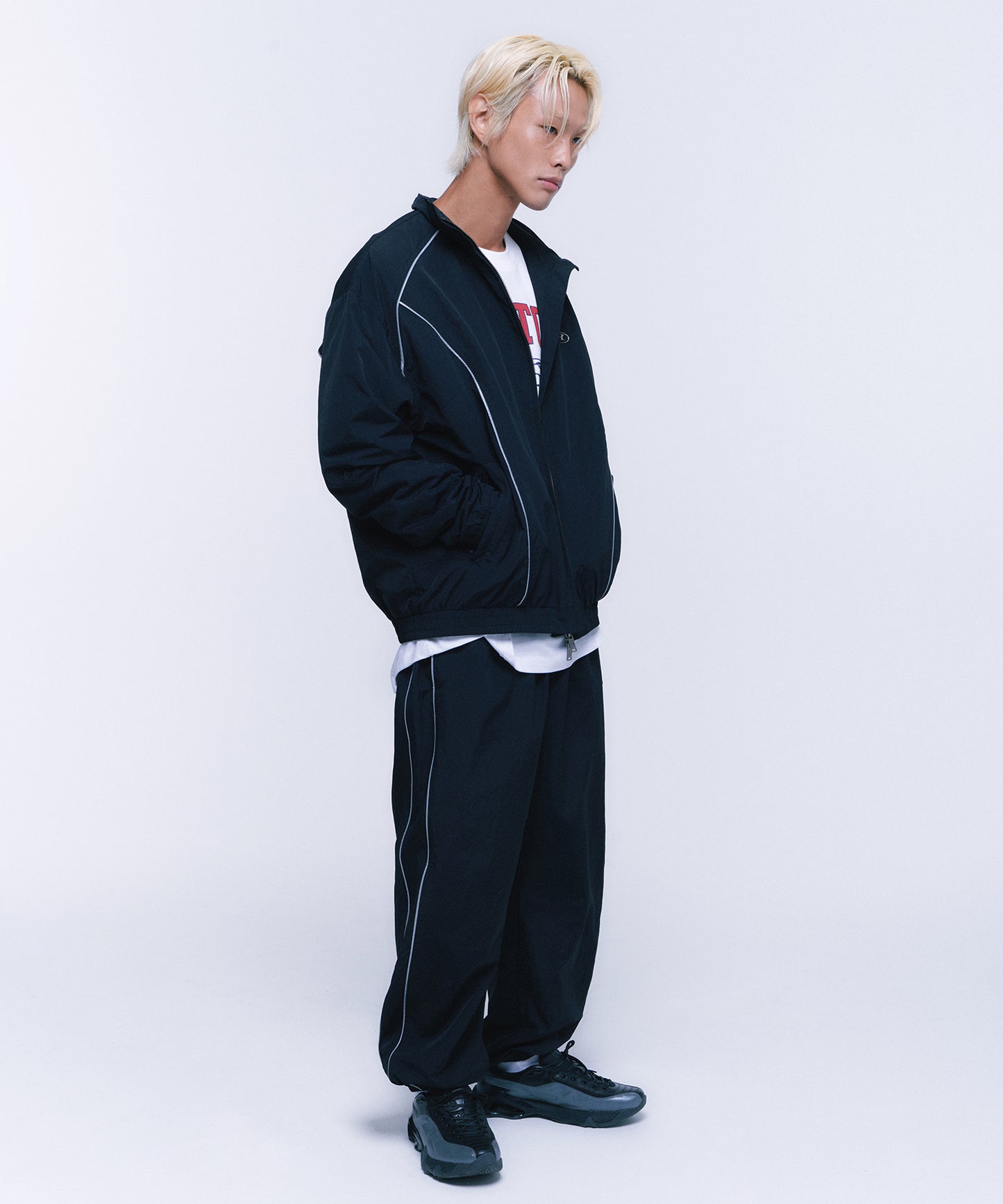 SILVER LINE NYLON WIND BREAKER [BLACK]