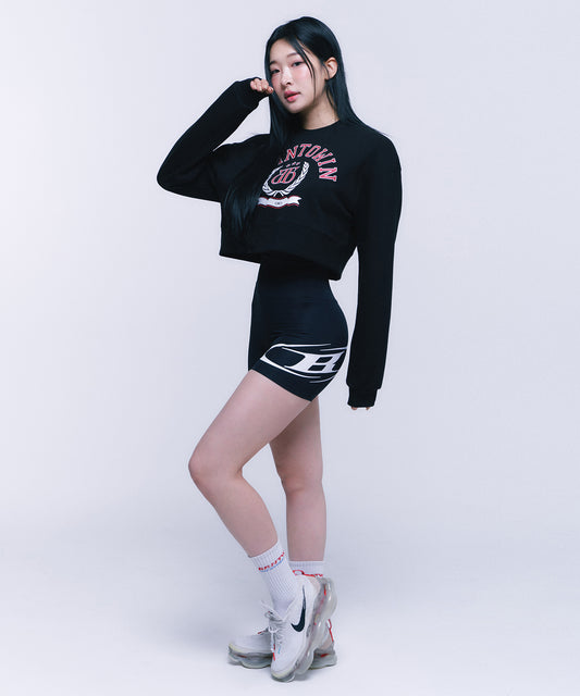 DOUBLE B EMBLEM CROP SWEATSHIRTS [BLACK]