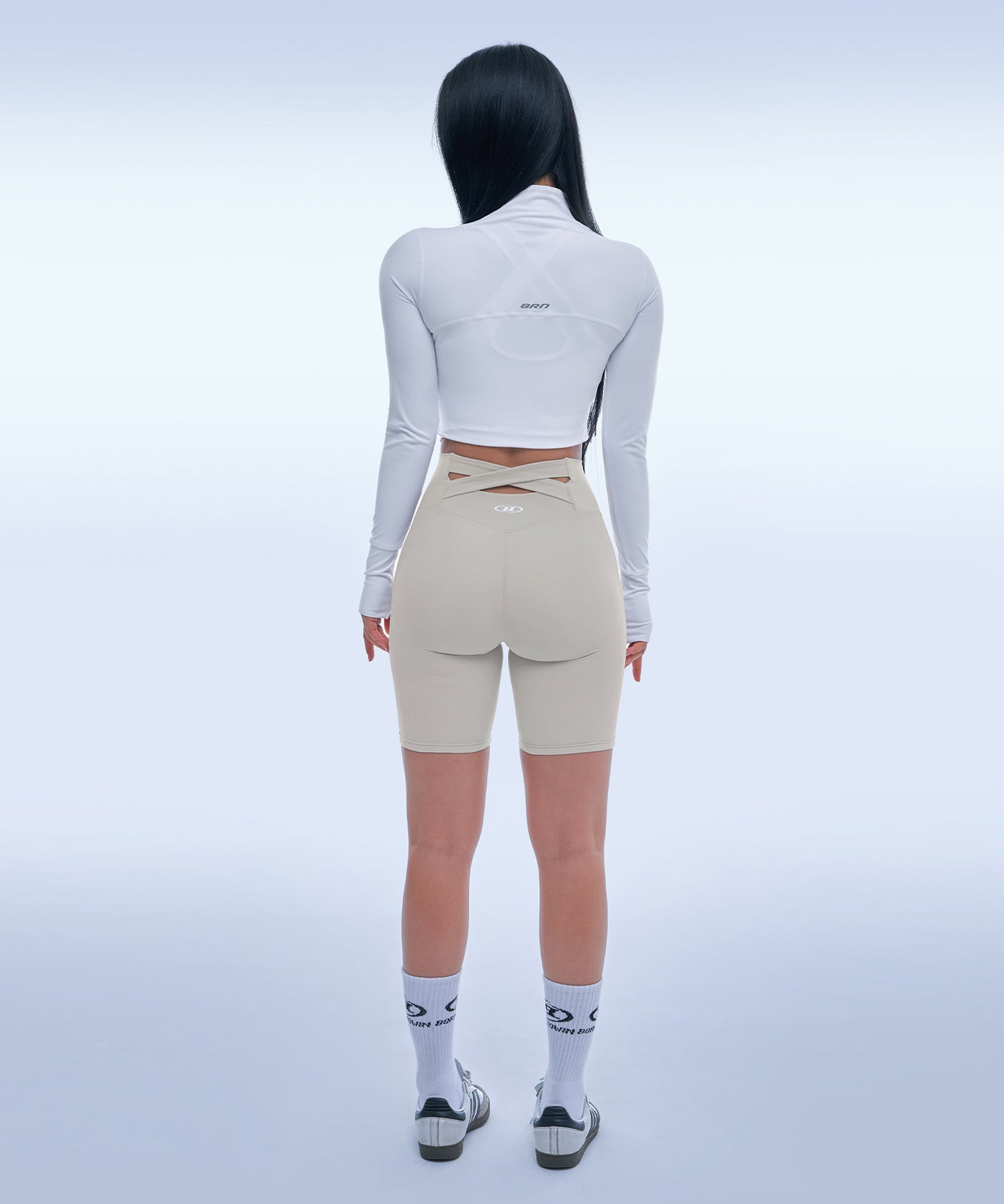X STRAP 4.0 BIKER SHORTS [BEIGE]