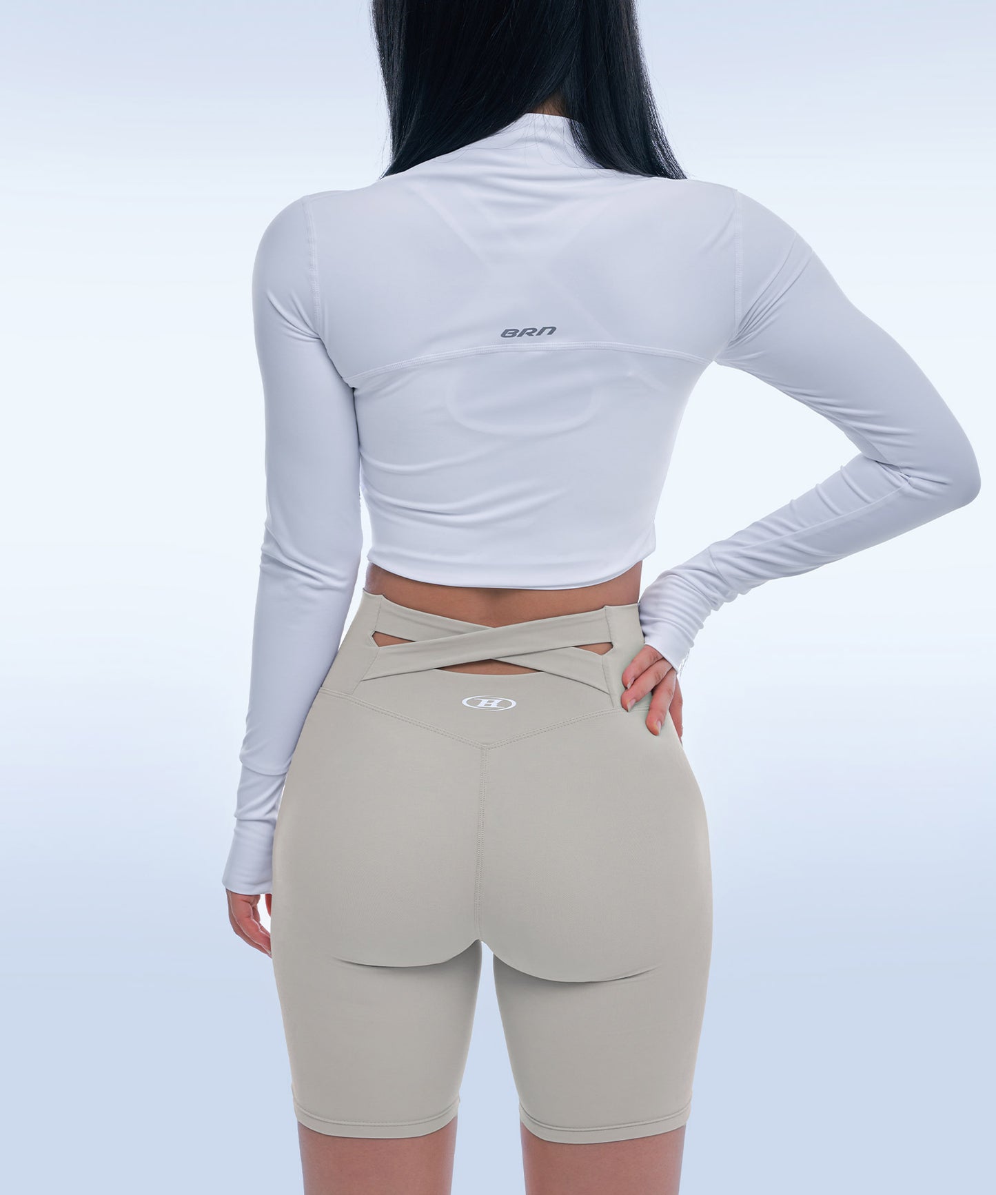 X STRAP 4.0 BIKER SHORTS [BEIGE]