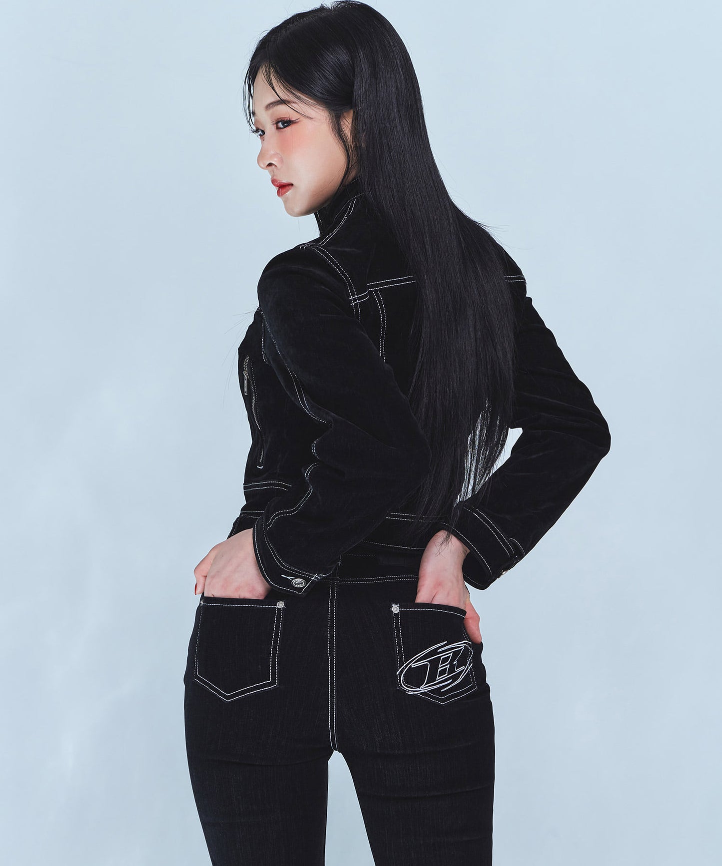 VELVET DENIM CROP JACKET [BLACK]