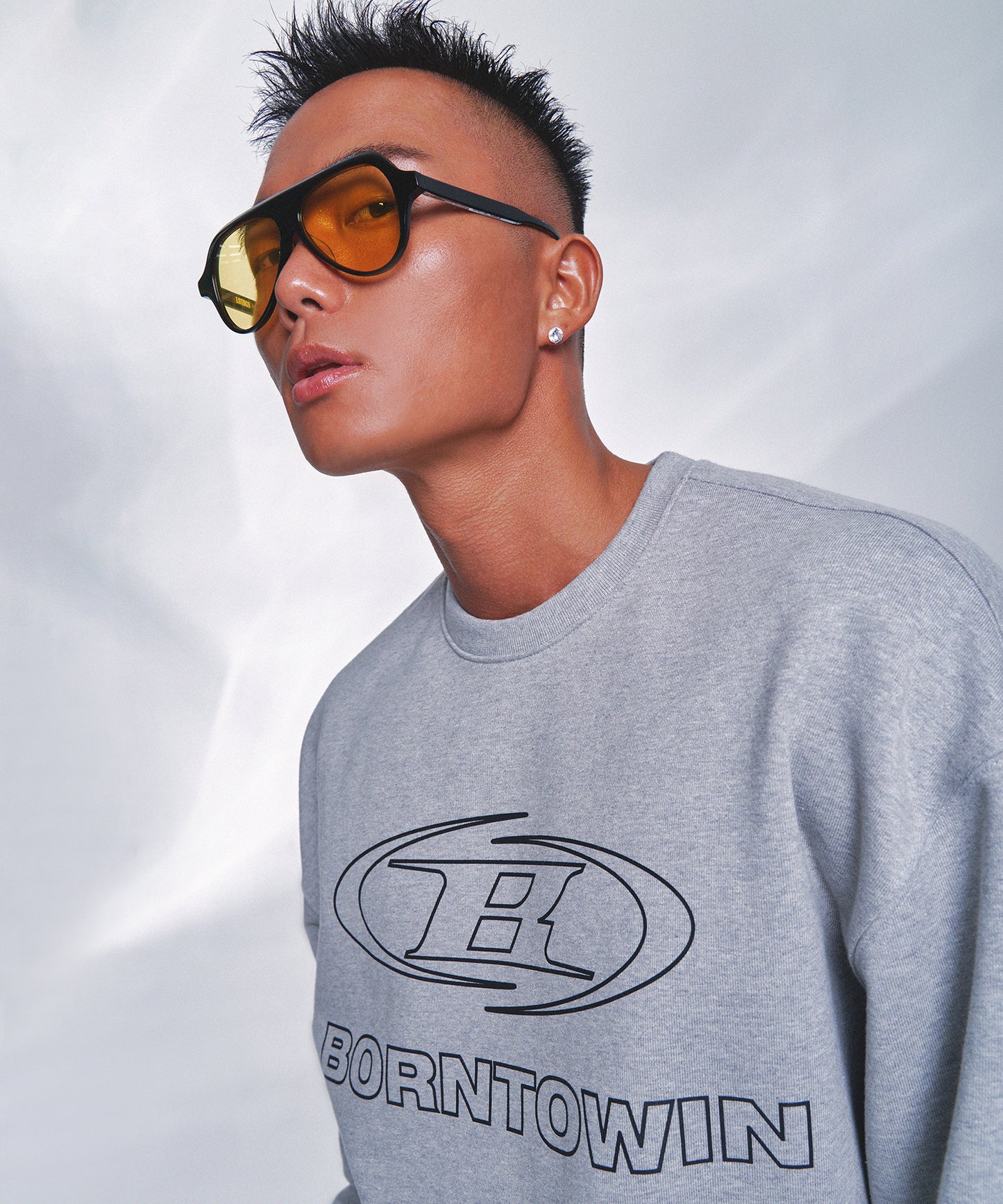 BORNTOWIN LINE LOGO SWEATSHIRTS [MELANGE GREY]