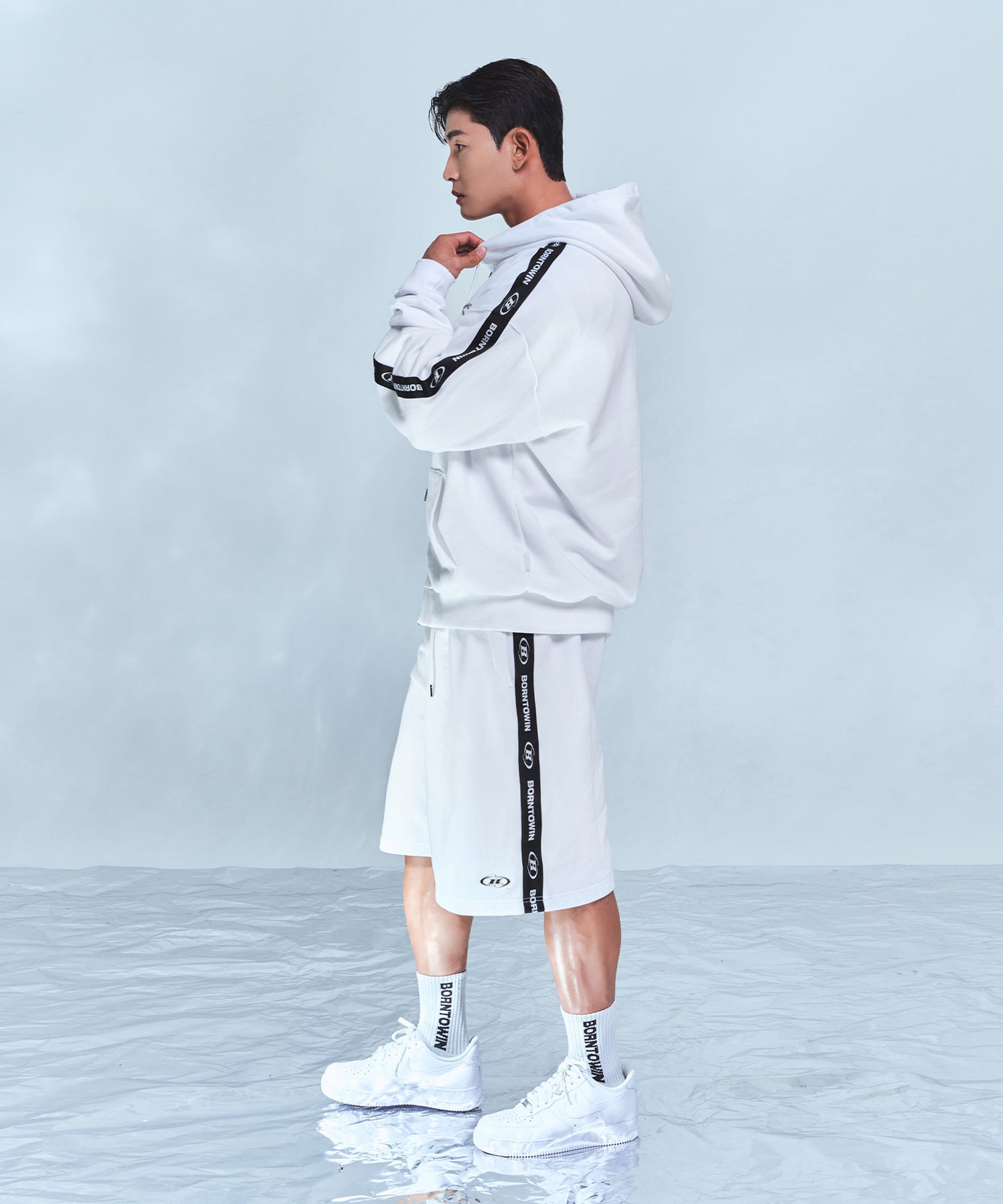 BIG CHROME B BLACK LINE ZIP-UP HOODIE [WHITE]