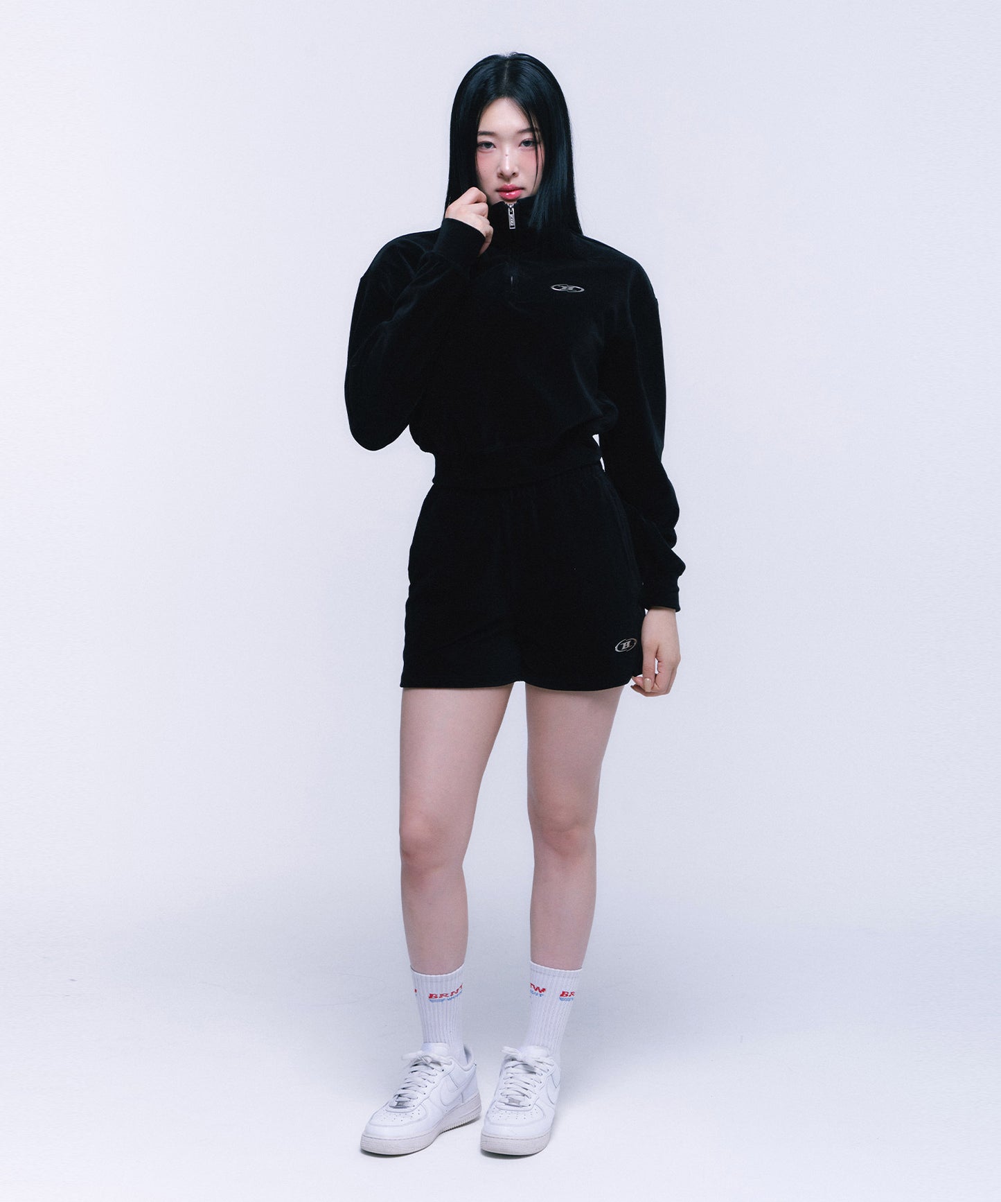 B CHROME CROP VELOUR HALF ZIP-UP [BLACK]