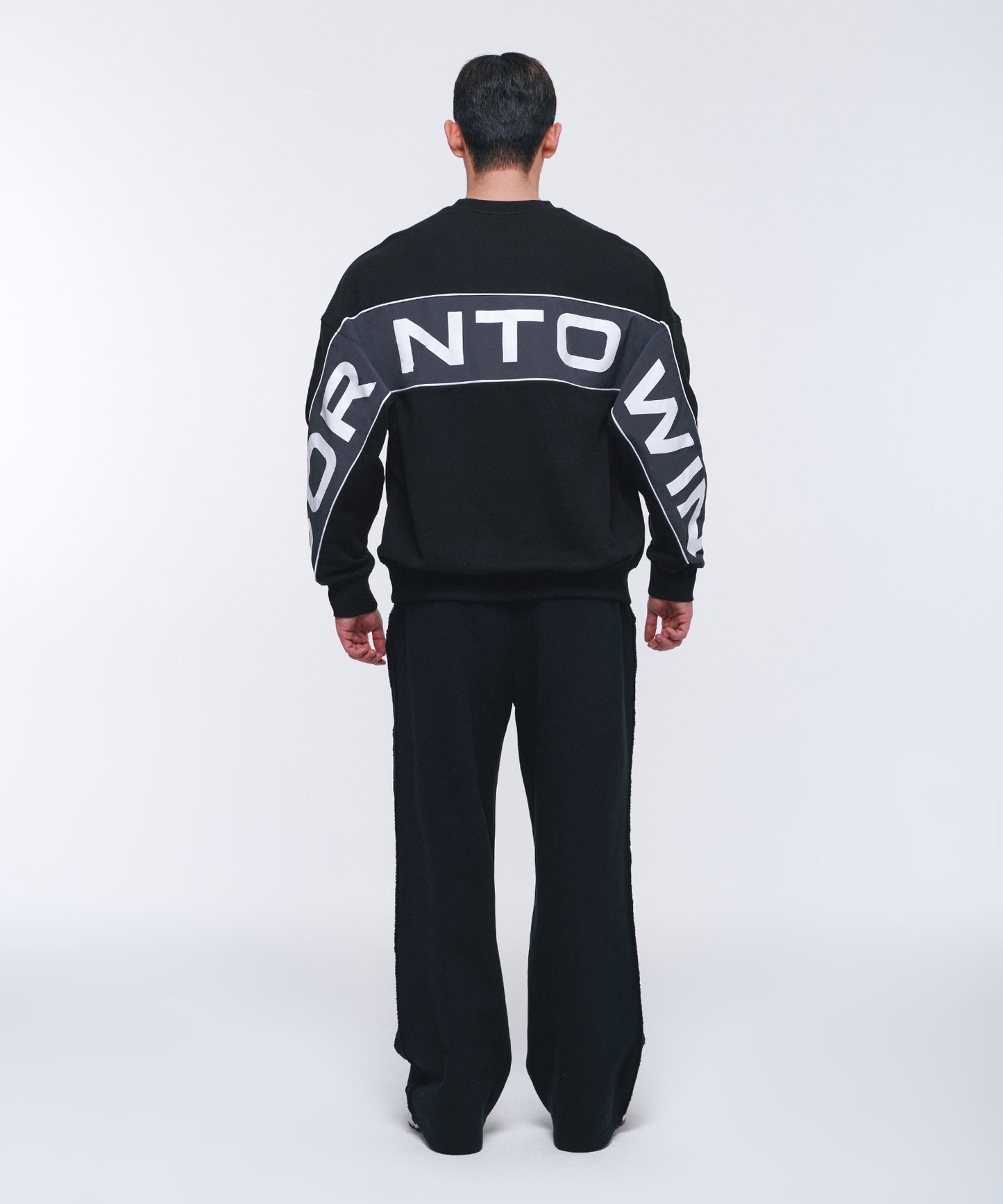 NYLON MIX BOLD SWEATSHIRTS [BLACK]