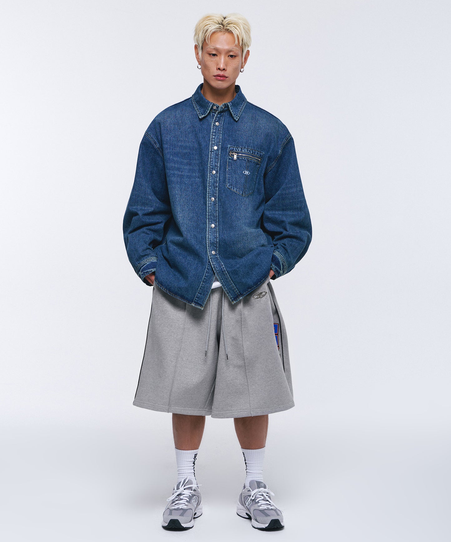 WASHED DENIM OVER FIT SHIRTS [MID DENIM]