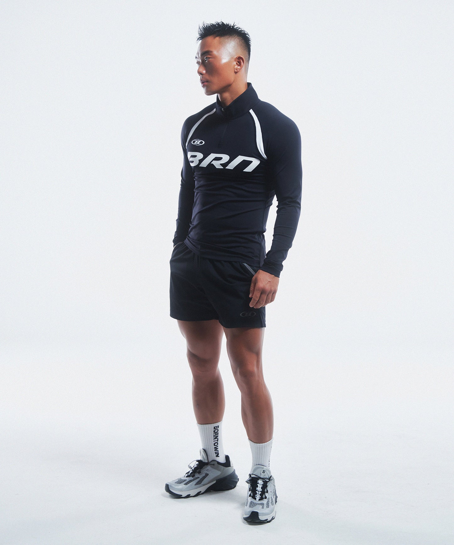 BRN MUSCLE FIT HALF ZIP-UP LONGSLEEVE [BLACK]